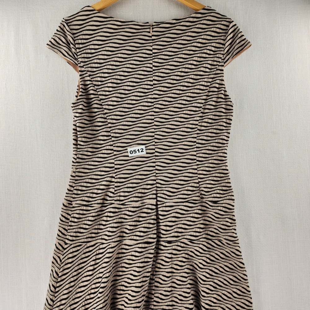 Anne Klein Fit and Flare Dress Women 12 Tan Black Zebra Textured Seersucker - Picture 12 of 12